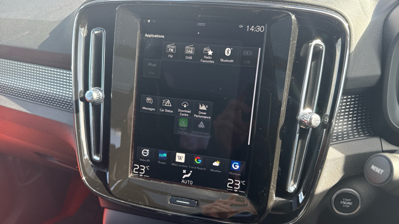 Volvo Xc40 2.0 B4P R DESIGN 5dr AWD Auto Petrol Estate